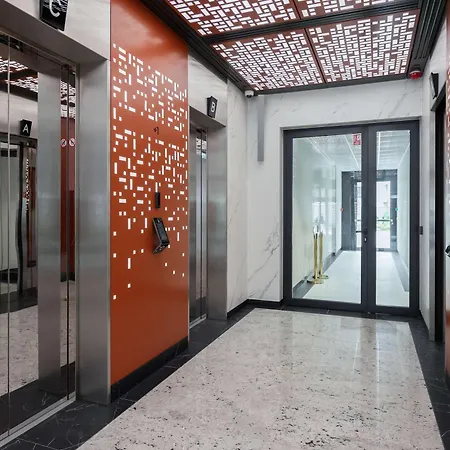 Apartment Deluxe Towarowa Towers With Parking & Ac By Renters Prestige