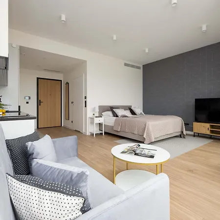 Deluxe Towarowa Towers With Parking & Ac By Renters Prestige Lägenhet Warszawa