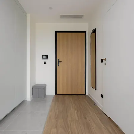 Deluxe Towarowa Towers With Parking & Ac By Renters Prestige * Warszawa