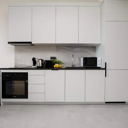 Deluxe Towarowa Towers With Parking & Ac By Renters Prestige Lägenhet *