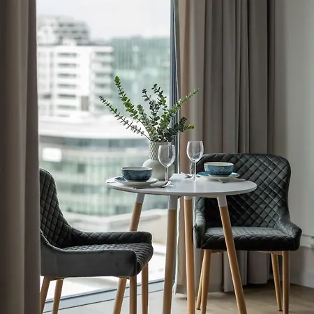 Lägenhet Deluxe Towarowa Towers With Parking & Ac By Renters Prestige *