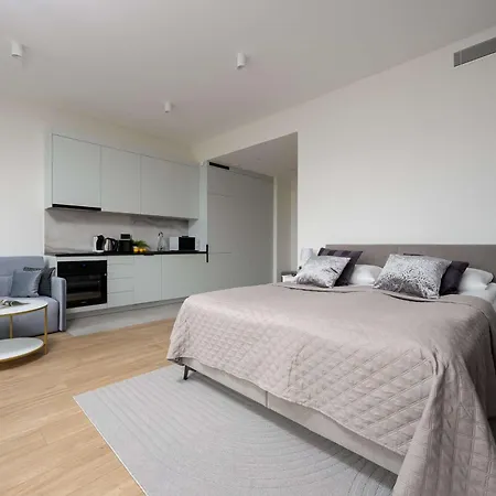 Deluxe Towarowa Towers With Parking & Ac By Renters Prestige * Warszawa