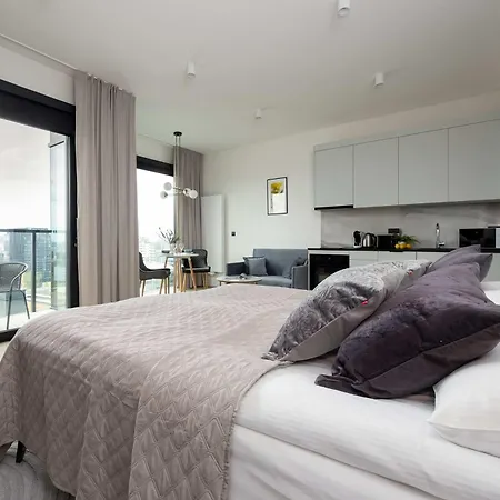 شقة Towarowa Towers Lux With Free Private Parking By Renters Prestige وارسو