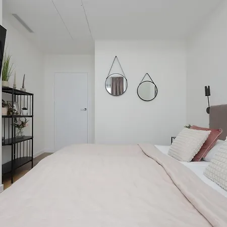 Towarowa Towers Lux With Free Private Parking By Renters Prestige * Warszawa