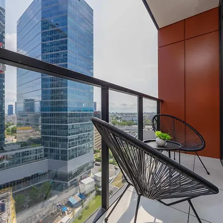 Deluxe Towarowa Towers With Parking & Ac By Renters Prestige
