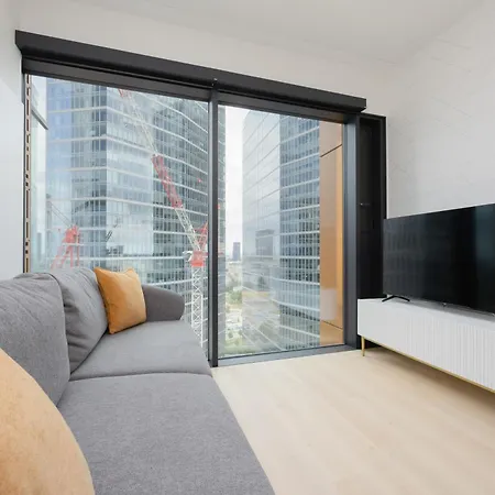 公寓 Towarowa Towers Lux With Free Private Parking By Renters Prestige 华沙