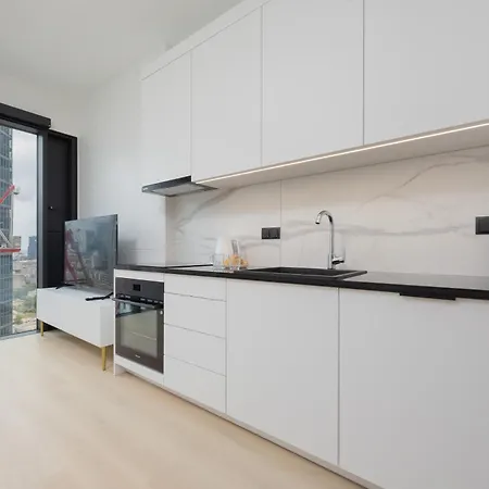 Deluxe Towarowa Towers With Parking & Ac By Renters Prestige * Warszawa