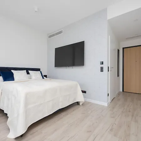 Towarowa Towers Lux With Free Private Parking By Renters Prestige * 华沙