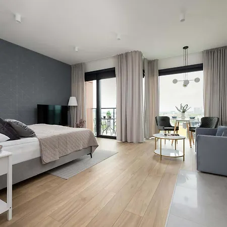 Apartment Towarowa Towers Lux With Free Private Parking By Renters Prestige Warschau