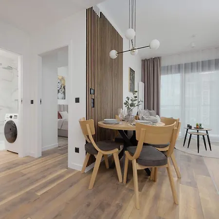 Apartamento Towarowa Towers Lux With Free Private Parking By Renters Prestige