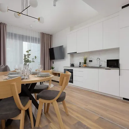 Apartamento Towarowa Towers Lux With Free Private Parking By Renters Prestige *