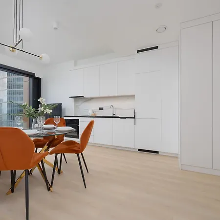 Towarowa Towers Lux With Free Private Parking By Renters Prestige *