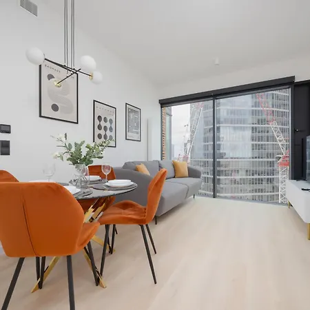 Apartamento Towarowa Towers Lux With Free Private Parking By Renters Prestige Varsovia