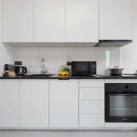 Apartamento Towarowa Towers Lux With Free Private Parking By Renters Prestige Varsovia